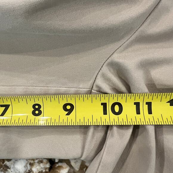 Old Navy Men's Khaki/Tan Ultimate Slim Shorts - SIZE 40 - Picture 8 of 9